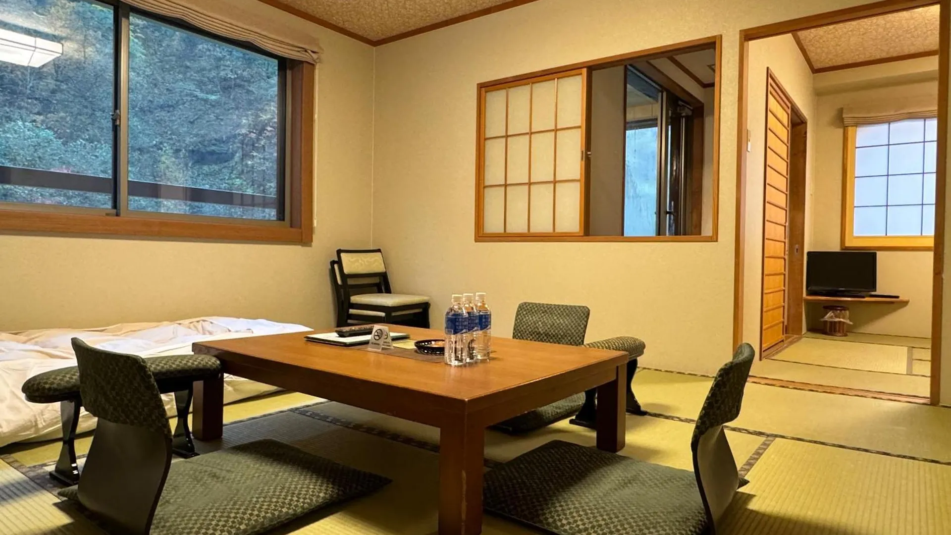 Shikishimaso Hotel Higashikawa 3*,  Japan